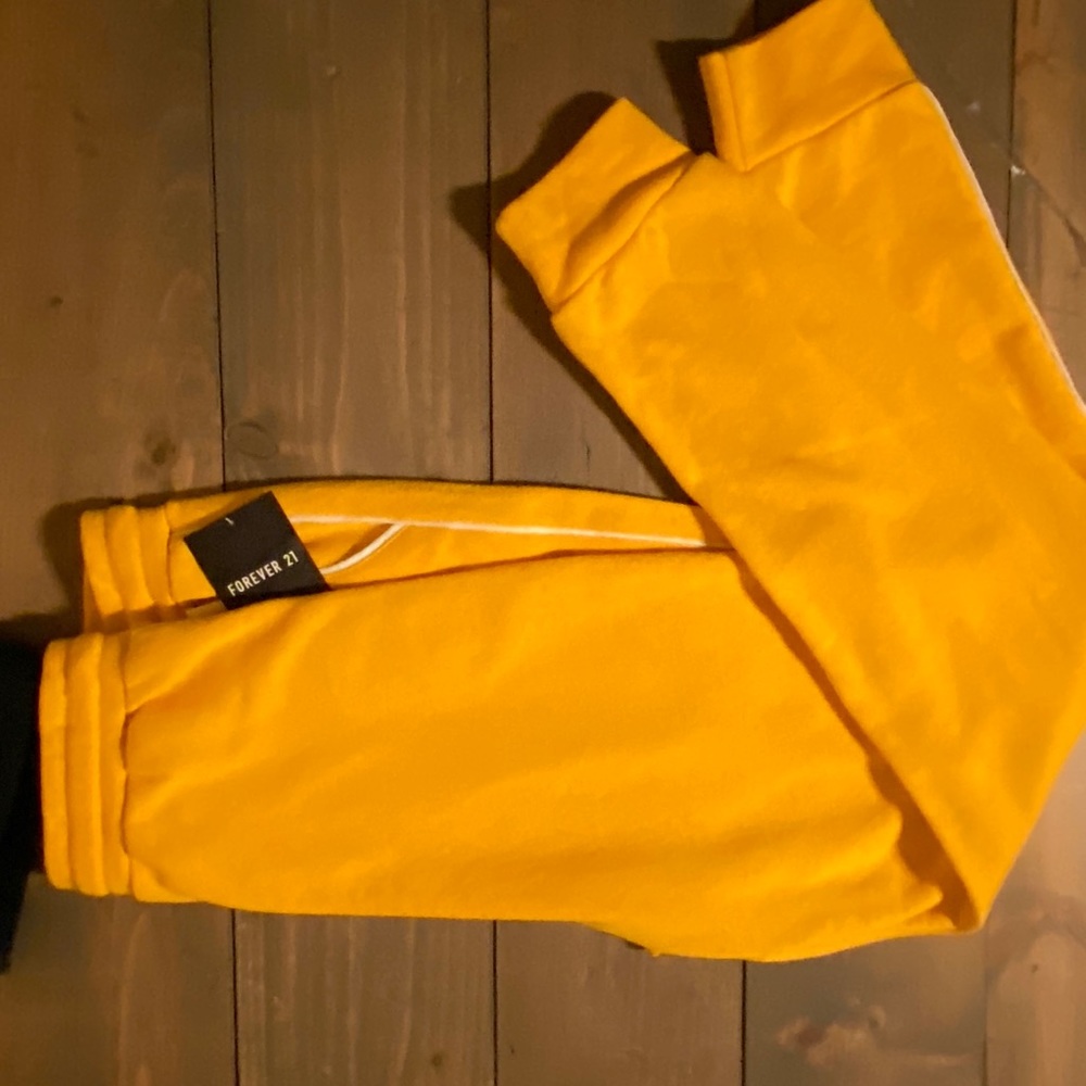 Forever 21 sweat pants - Picture 1 of 2